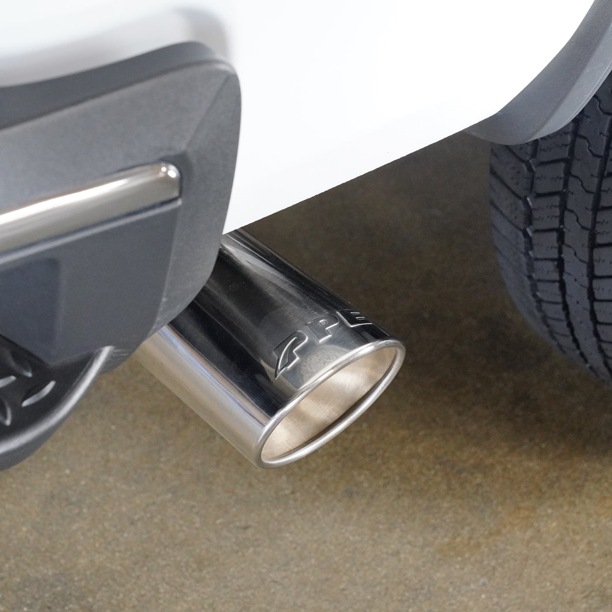 Pacific Engineering PPE Power Exhaust Tip SS 4 ID w 4 pipe 2014-2019 GM 6.6L Duramax - Polished 117020100 | 117020100