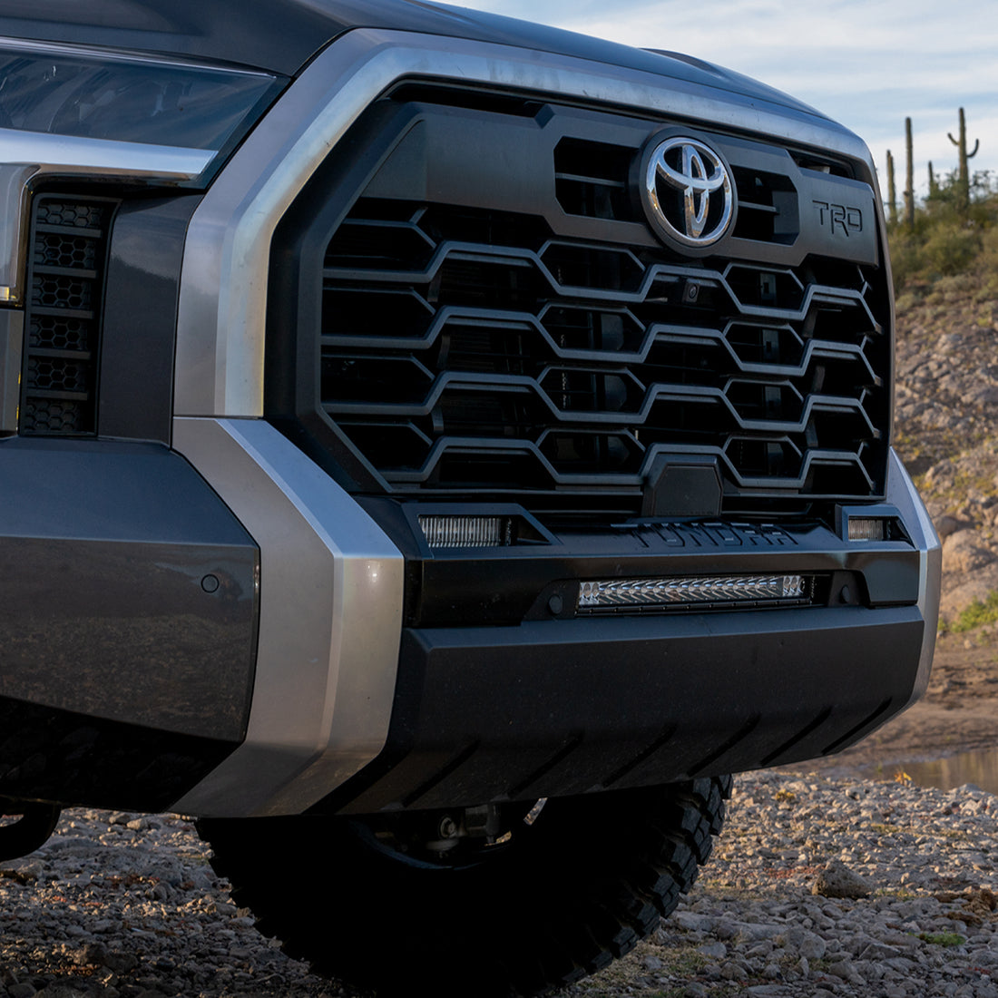 Rigid Industries RIGID 2022 TOYOTA TUNDRA 6 INCH SR-SERIES WHITE FOG LIGHT KIT 37202 | 37202