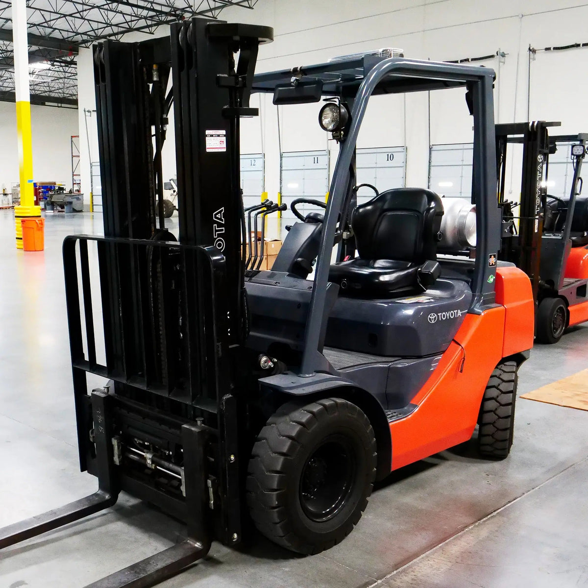 Pacific Engineering PPE Holder for Hydraulic Line - Toyota Forklift 778001000 | 778001000