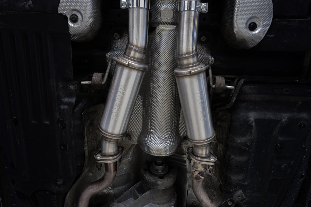 MBRP MBRP 2011 2026 Dodge Durango 3.6L T304 Stainless Steel 3 Cat-Back Dual Split Rear with Carbon Fiber Tips Street Profile S51093CF | S51093CF