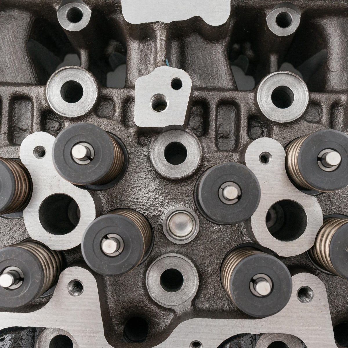 Pacific Engineering PPE Power Cylinder Head (One) Cast Iron - GM 6.6L Duramax 2004.5-2010 LLY LBZ LMM Ported 110100113 | 110100113