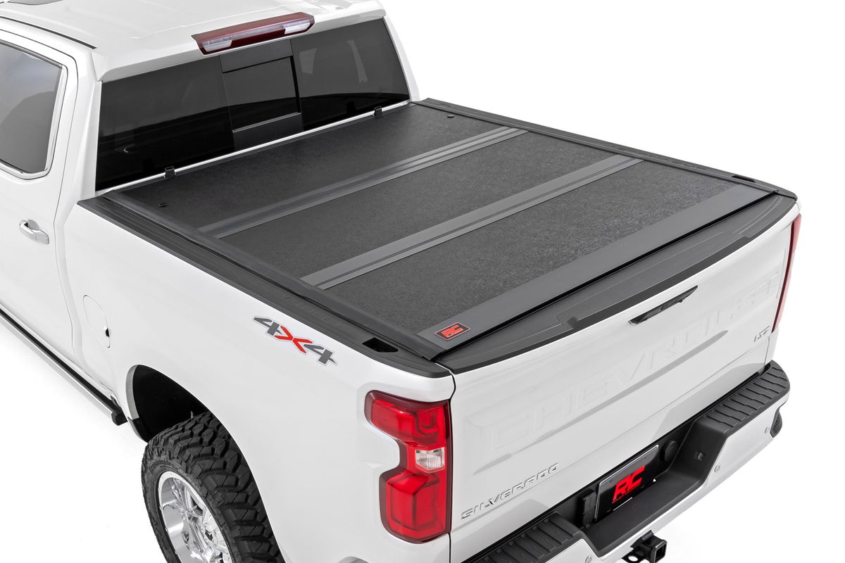 Rough Country Rough Country Hard Low Profile Bed Cover  5 10 Bed  Chevy GMC Sierra 1500 (19-26) Silverado 1500 (19-26) 47120580B | 47120580B