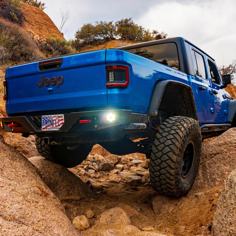Nacho Offroad Technology Universal Reverse Mount Kit White | V3FM1