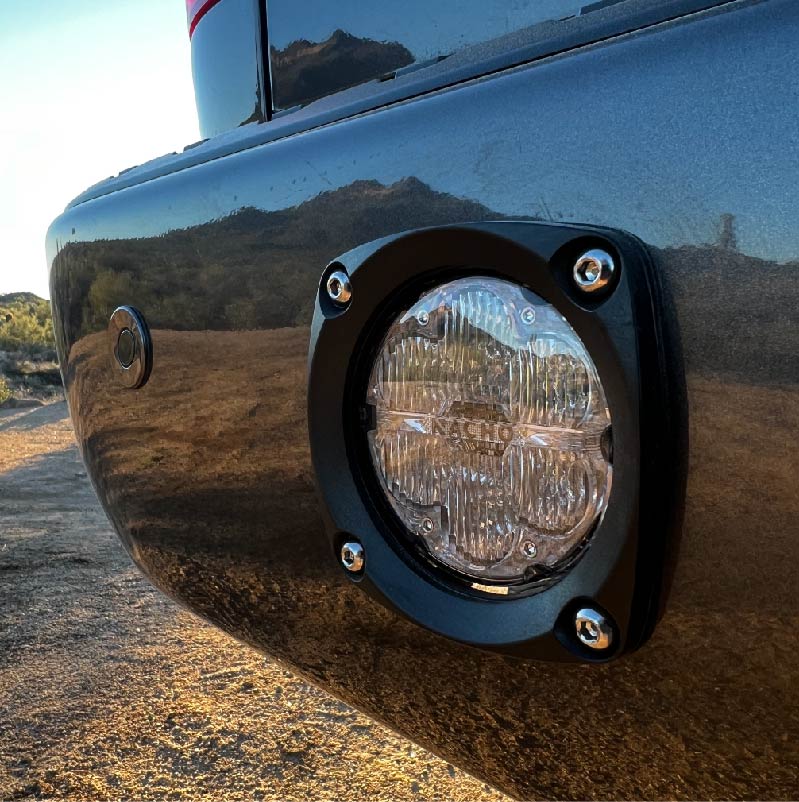 Nacho Offroad Technology Universal Reverse Mount Kit White | V3FM1