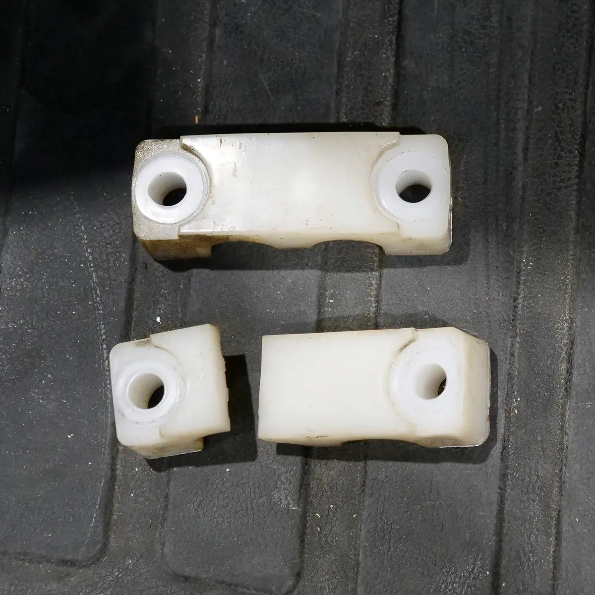 Pacific Engineering PPE Holder for Hydraulic Line - Toyota Forklift 778001000 | 778001000